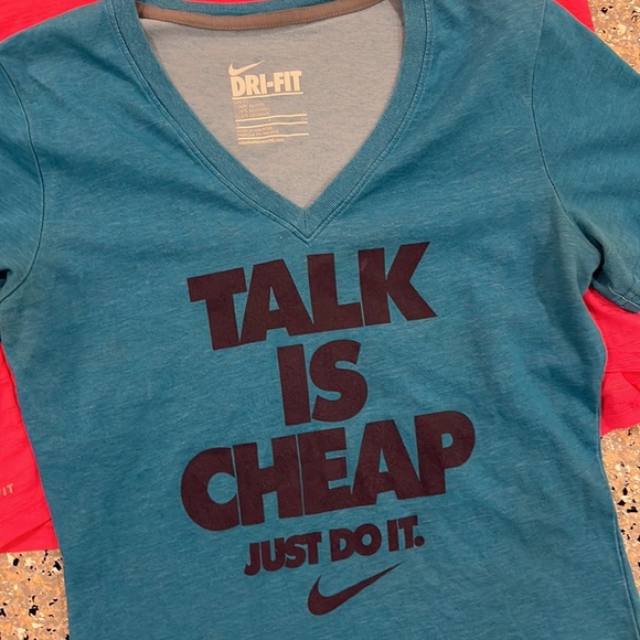 LOT OF 2 NIKE dri fit t shirt paper thin burnout and graphic v neck sz S - Picture 2 of 4